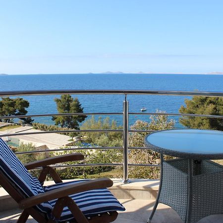 Amazing Villa Galeb In Murter Quarto foto